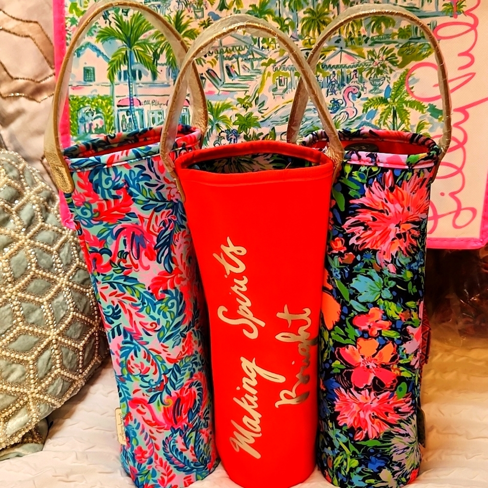 Lilly Pulitzer Set of 3 Wine Carrier Bags Insulated Gold Handle Holiday Festive